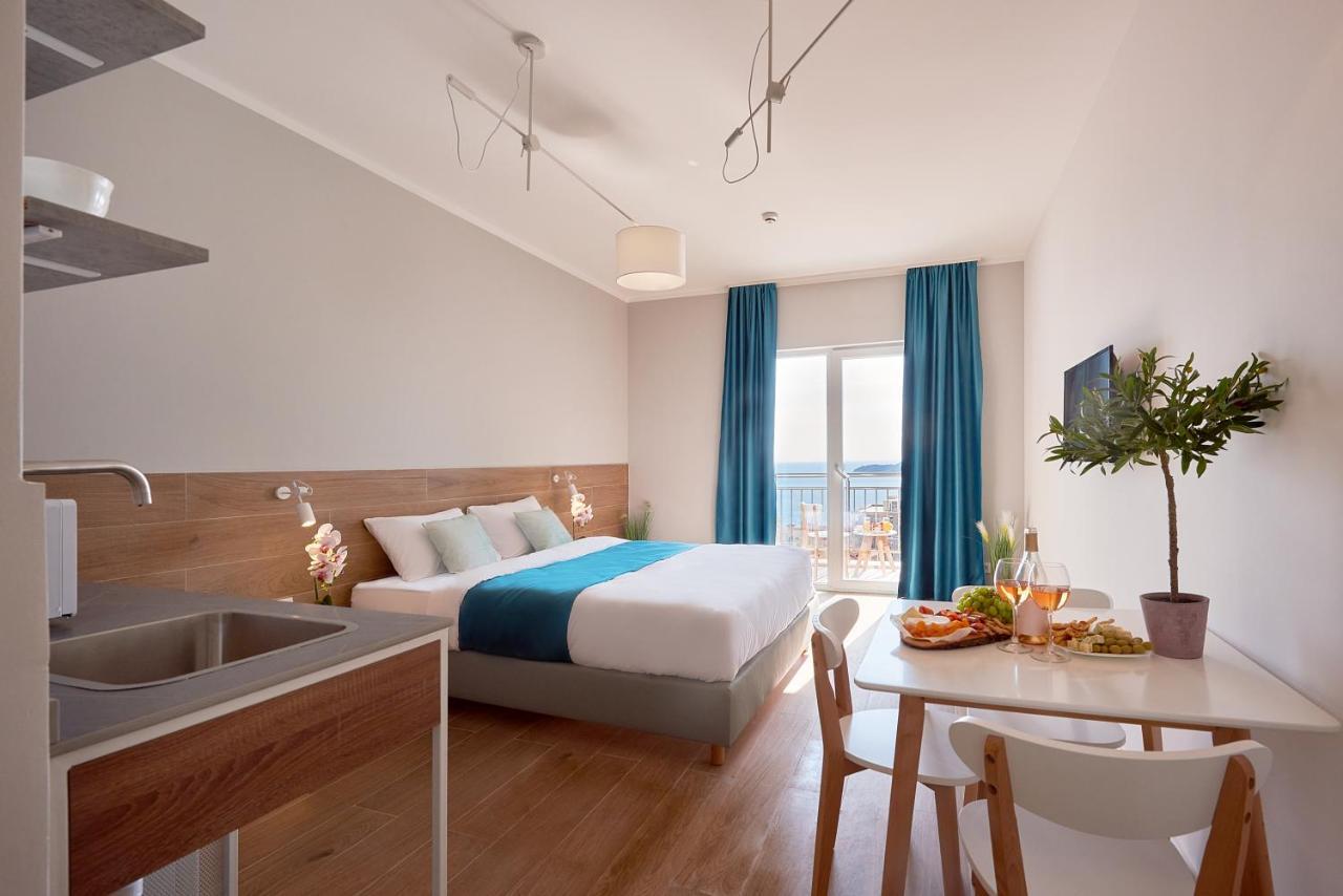 Garni Hotel Larimar Budva Exterior photo